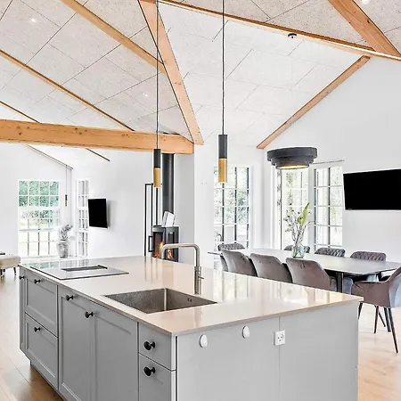 Ferienhaus 5 Star In Vaeggerlose-by Traum Bøtø By